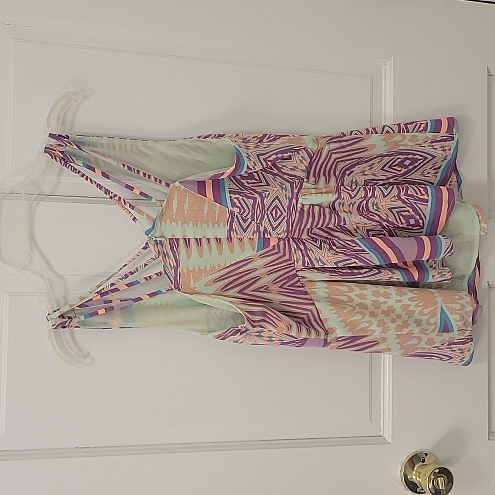 Women's Pattern Print Top - Picture 2 of 2